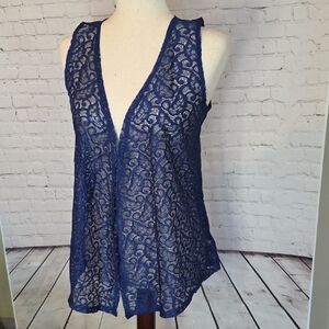 Chic Navy Lace V-Neck Blouse Size L